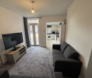 Heslington Road - P2177 - Photo 5