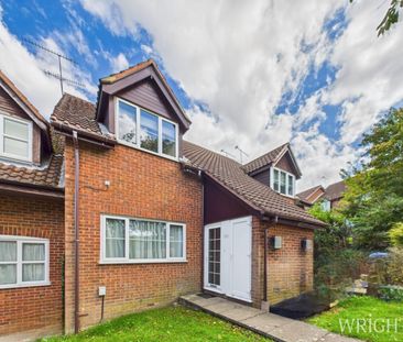 1 bedroom Cluster Home - WADNALL WAY, KNEBWORTH. - Photo 3
