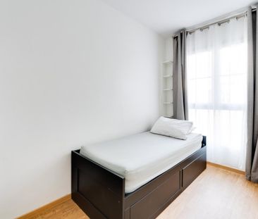 Location Appartement 4 pièces 92m² PARIS 1er - Photo 6