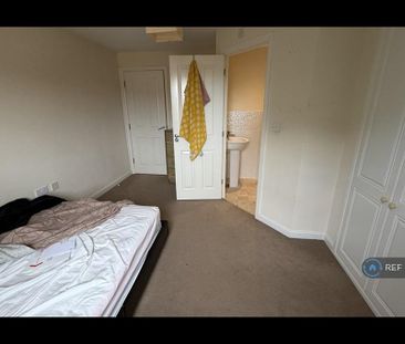 1 bedroom in a house share to rent - Photo 5