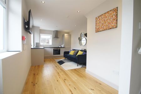 Apartment For Rent Merches Gardens, Cardiff - Photo 3