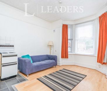 1 bedroom apartment to rent High Road, Southampton, SO16 - Photo 2