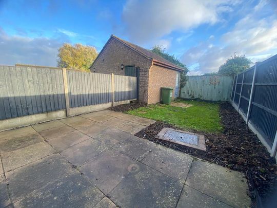 2 bedroom terraced house to rent - Photo 1