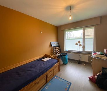 Gelijkvloerse villa met tuin in rustige woonwijk Ieper - Foto 3