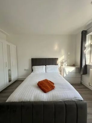 Room in a Shared House, London, E2 - Photo 1