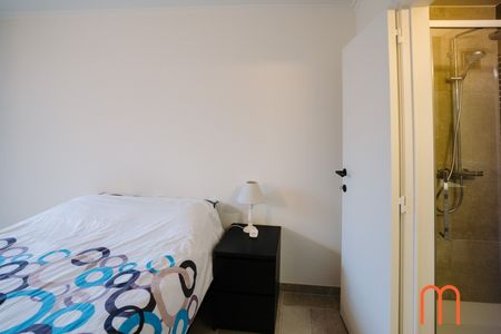 Prachtig gerenoveerd appartement met 2 slaapkamers te huur in Oostende - Photo 2