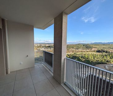 AIX LA DURANNE APPARTEMENT T2 MEUBLE NEUF TERRASSE ET PARKING, - Photo 2