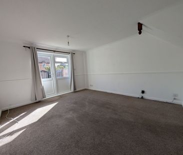 2 Bedroom - Photo 5