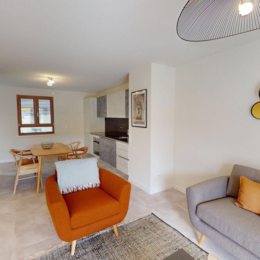 Charming 2.5-Room Apartment in Oerlikon with Balcony - Photo 1