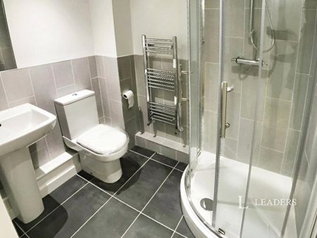 2 bedroom flat to rent - Photo 5