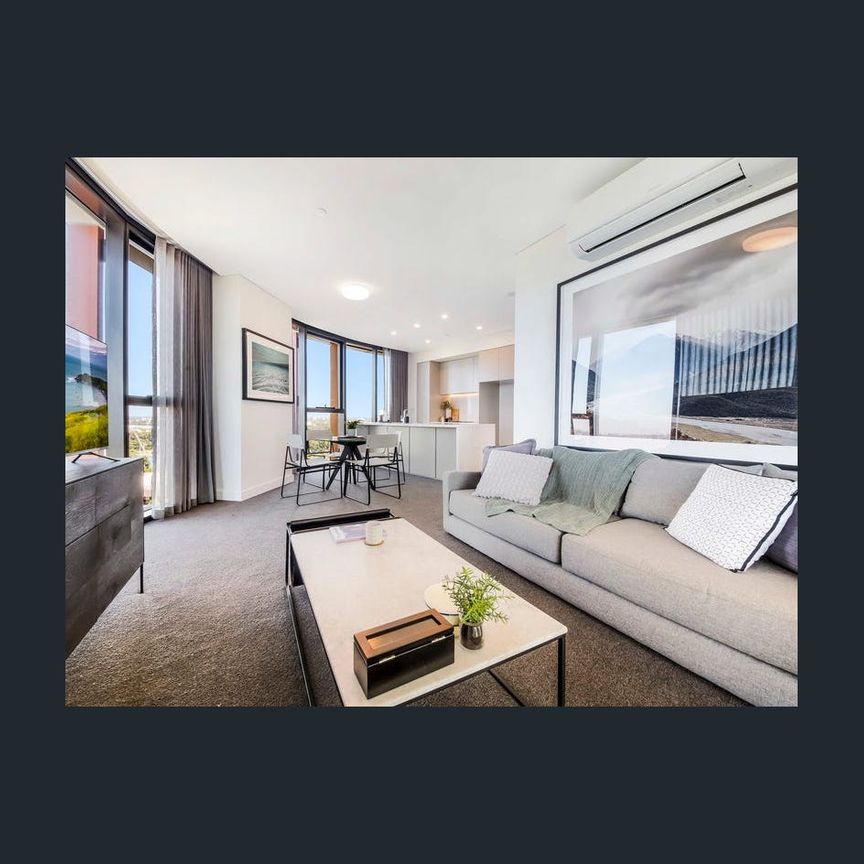 SYDNEY HARBOUR BRIDGE VIEW HIGH LEVEL - 2 BEDROOMS APARTMENT - Photo 1