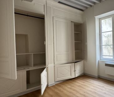 Location Appartement P2 En centre-ville rénové(e) Thiers - Photo 5