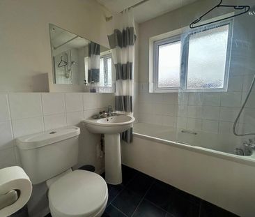 2 bedroom terraced house to rent - Photo 5