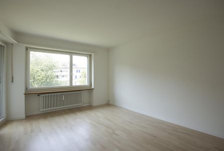 Helle Wohnung mit Balkon - Photo 2