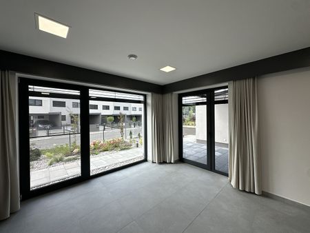 Pronájem bytu 3+kk 75 m² - Fotografie 2