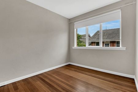 4/34 Weir Street, Balwyn VIC 3103 - Photo 2