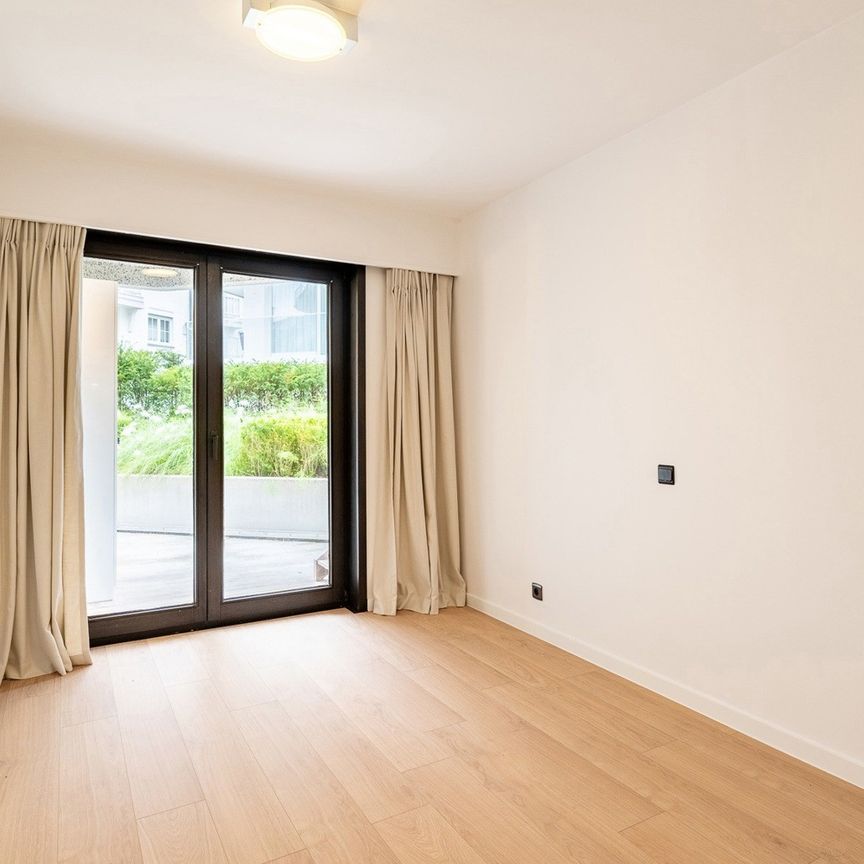 Gemeubeld hoekappartement nabij het Albertplein - Photo 1