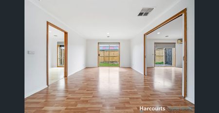 Spacious Family Home with Three Living Areas in a Highly Sought-After Location! - Photo 2