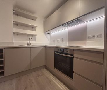 2 bedroom ground floor flat to rent - Photo 6