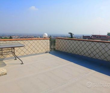 Appartamento con terrazzo - Photo 1