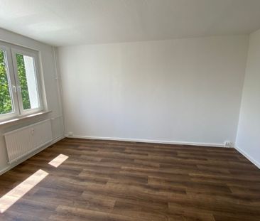 Helle 2-Zimmer Wohnung mit Süd-Balkon! - Photo 1
