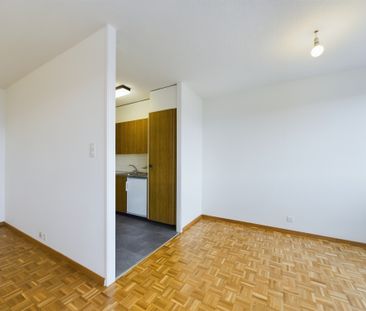 Appartement de 2 pièces au 5ème étage à Renens - Photo 1