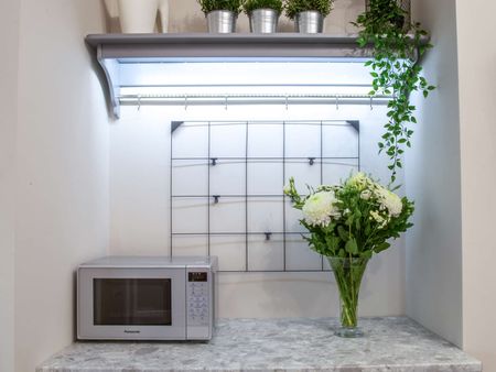 Hillside Room 1 - Photo 5