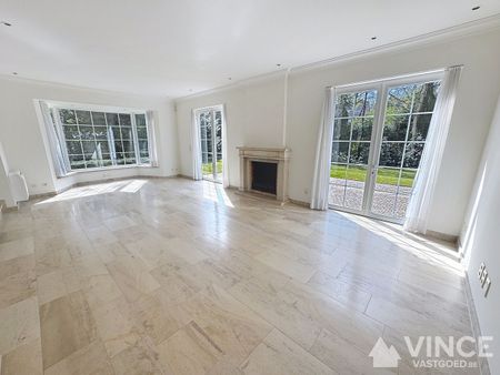 Prachtige villa in een rustige straat, omringd door groen - Photo 4