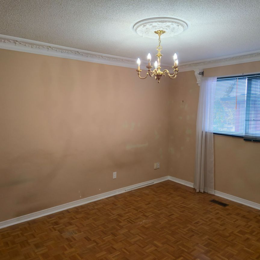 For Lease - 2470 Wynten Way Unit# 2, Oakville, Ontario - Photo 1