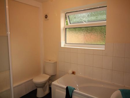 Room 2, Crosby Street, Derby - Photo 2