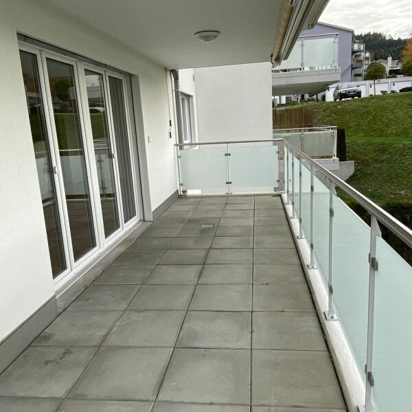 Grosse 4.5 Zimmer-Wohnung mit grossem Balkon - Foto 1