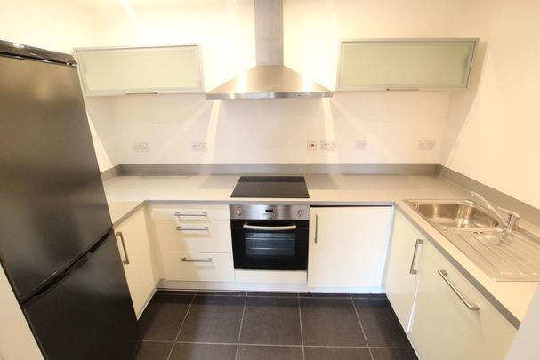 2 bedroom flat to rent - Photo 1