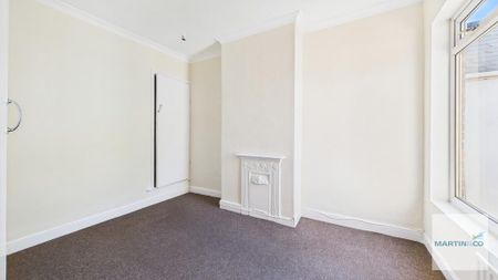 2 bedroom terraced house to rent - Photo 4