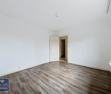 Location Appartement 3 pièces 76m² ST PRIEST 69800 - Photo 3