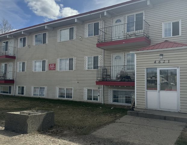 500-504 - RED ROOF - 4621 Veterans Way - 35 - FURNISHED - Renovated - Photo 1