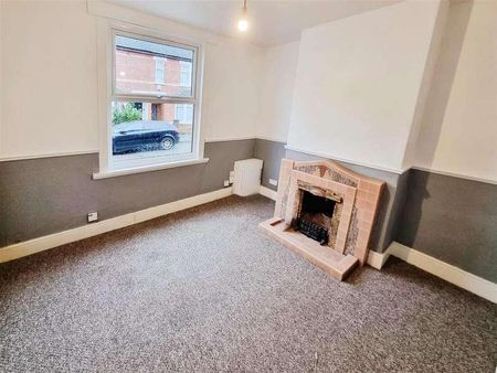 Oswald Road, Rushden, Northants, NN10 - Photo 3