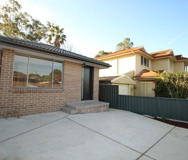 unique mdoern granny flat with street frontage and private yard space - Photo 6