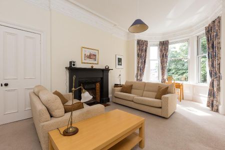 3 bedroom flat to rent - Photo 2