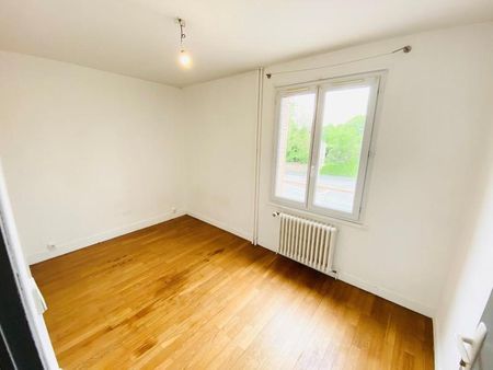 Location Appartement 4 pièces 67m² MACON 71000 - Photo 3