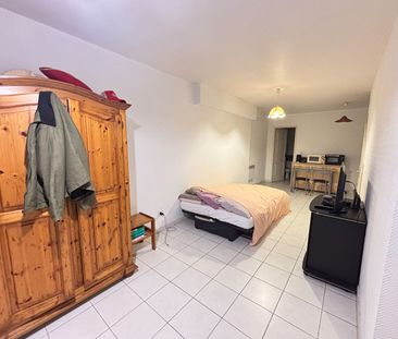 Location Appartement 1 pièce 31m² - Photo 2