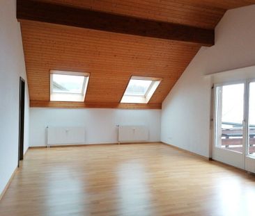 Heimelige Dachwohnung Nähe Bahnhof und Emme! - Photo 5