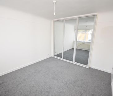 Kingsley Close, Pensby - Photo 2