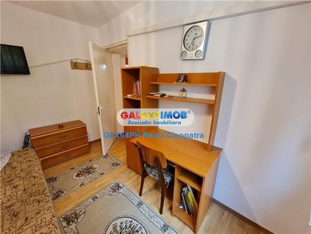 Inchiriere apartament 3 camere, Ploiesti, zona Vest - Fotografie 5