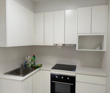 2 Bedroom Granny Flat Water & Electricity Included - Photo 3