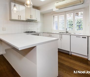 10 Kalonga Road, BALWYN NORTH - Photo 6