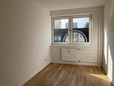 großzügige Familienwohnung – frisch saniert – nahe des Grimnitzseeparks! - Photo 5