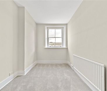 A newly redecorated and recarpeted two bedroom flat situated on the... - Photo 3