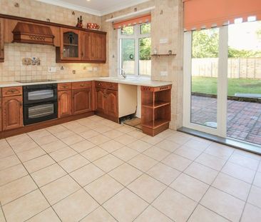 St. Winifreds Road, Bournemouth - Photo 5