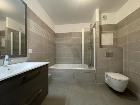 Location Appartement 2 pièces 38m² - Photo 5