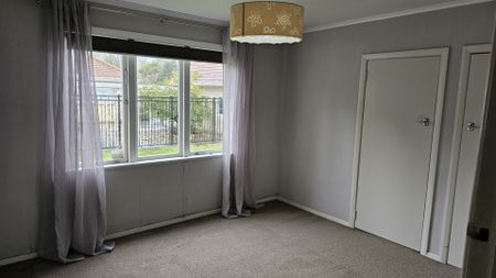 3 Bedroom House - Waikato Hospital Vicinity! - Photo 5